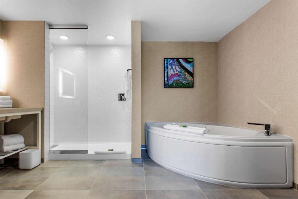 Cambria Hotel Downtown Asheville image 27