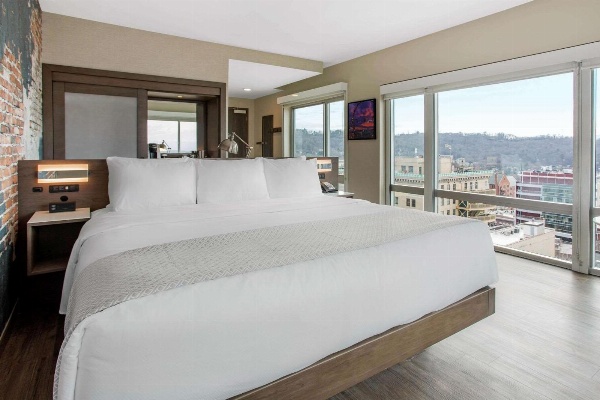 Cambria Hotel Downtown Asheville image 7